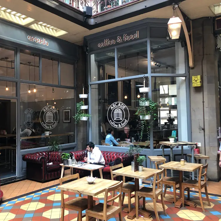 Arcade Coffee & Food